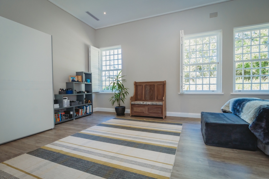 5 Bedroom Property for Sale in Glenwood Western Cape